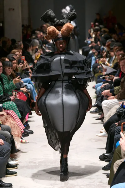 Look 8